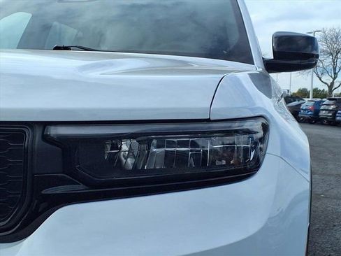 Used 2023 Jeep Grand Cherokee L Laredo image 22