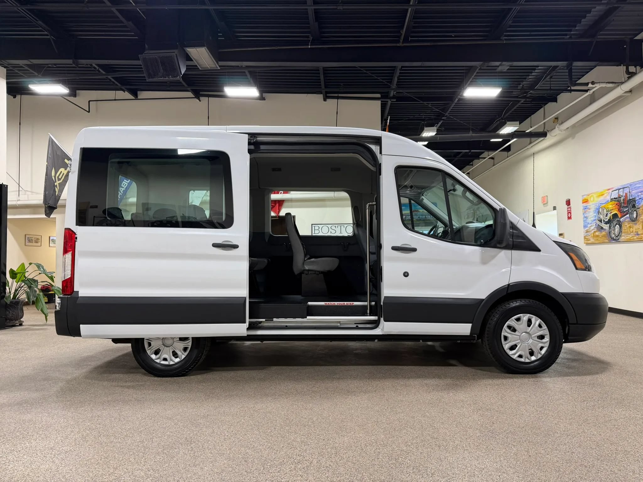 Used 2015 Ford Transit 150 XL RWD image 21