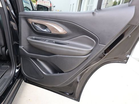 Used 2022 GMC Terrain Denali w/ LPO, Floor Liner Package AWD/4WD image 32