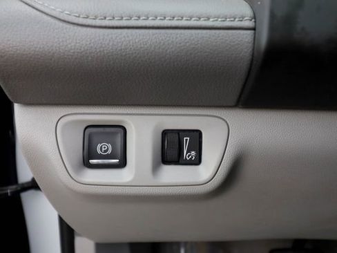 Used 2018 GMC Acadia SLE w/ Driver Alert Package I image 55