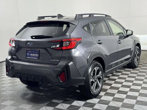 Used 2024 Subaru Crosstrek 2.0i Premium image 10