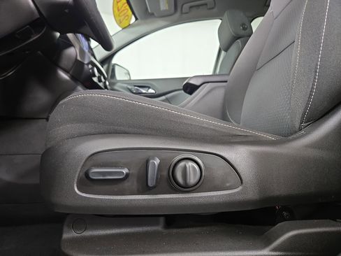 Used 2021 GMC Acadia SLE w/ Driver Convenience Package image 30