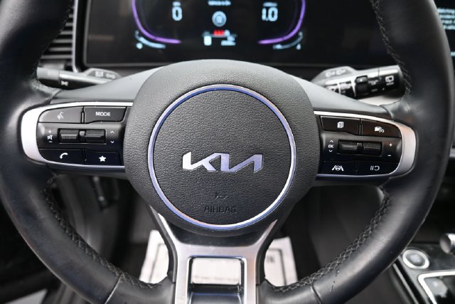Used 2024 Kia Sportage EX AWD/4WD image 15