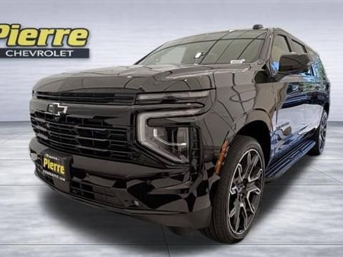 New 2026 Chevrolet Suburban RST w/ RST Capability Package AWD/4WD image 1