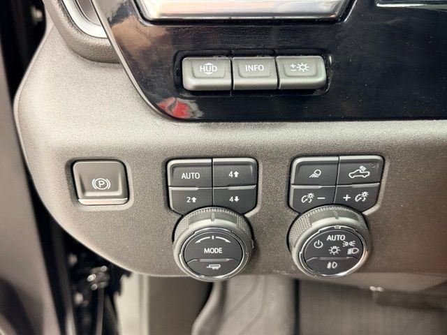 Certified 2024 Chevrolet Silverado 1500 High Country w/ High Country Premium Package AWD/4WD image 17