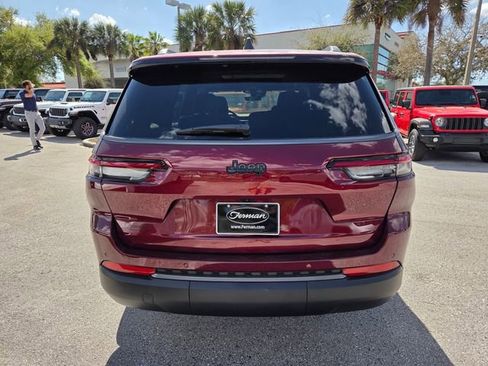 New 2026 Jeep Grand Cherokee L Limited w/ Limited Altitude Package RWD image 12