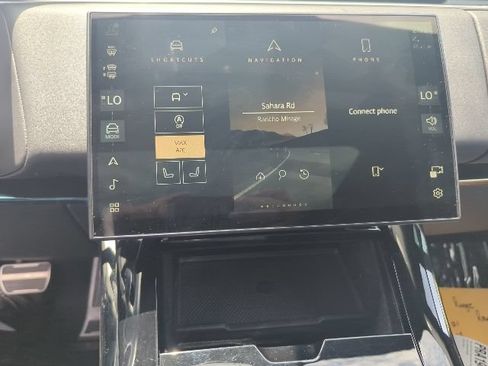 Used 2024 Land Rover Range Rover Sport Dynamic SE AWD/4WD image 12