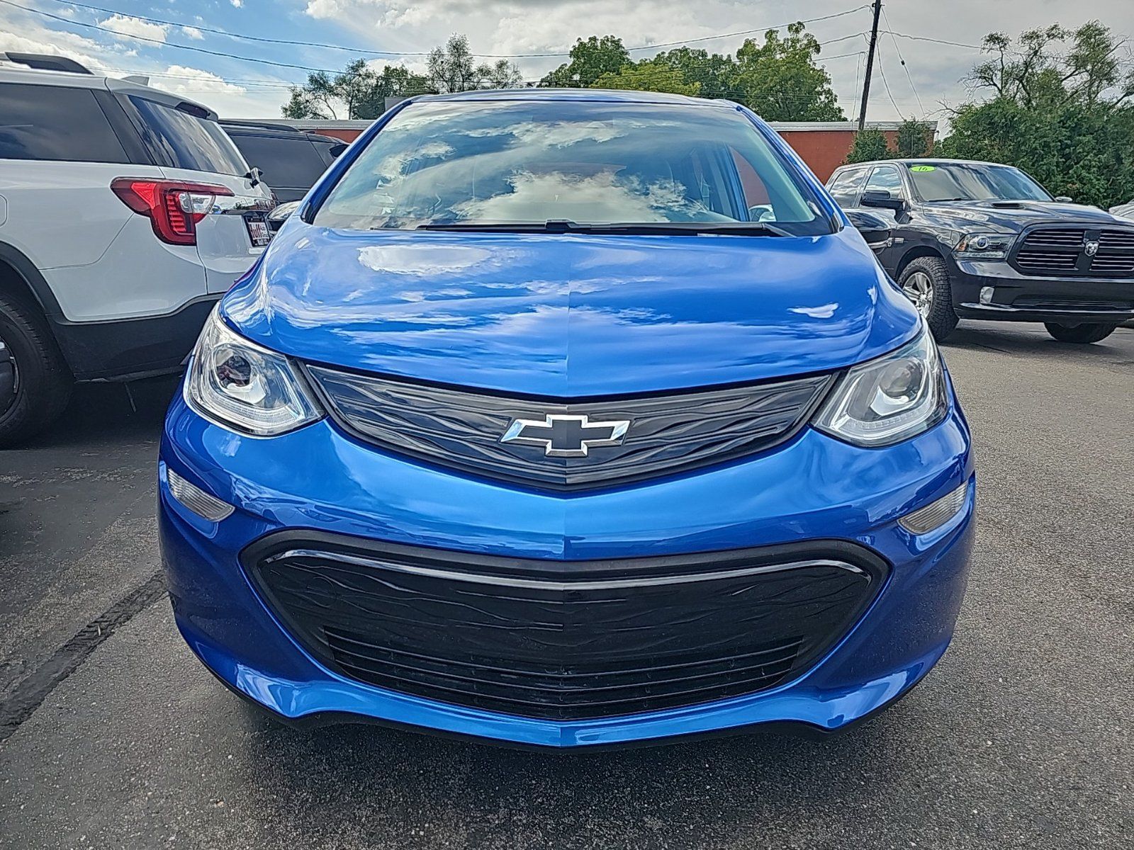 Used 2020 Chevrolet Bolt LT FWD image 2