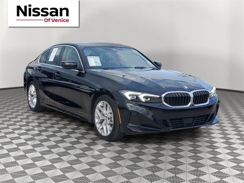 Used 2025 BMW 330i Sedan image 1