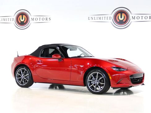 Used 2016 MAZDA MX-5 Miata Grand Touring RWD image 33