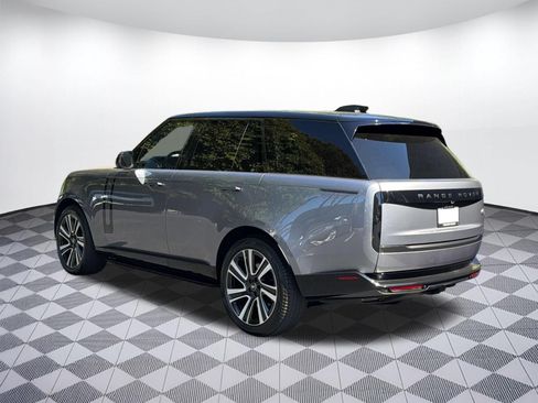 Used 2023 Land Rover Range Rover SE AWD/4WD image 3