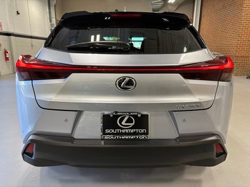 Used 2024 Lexus UX 250h FWD w/ Premium Package image 6