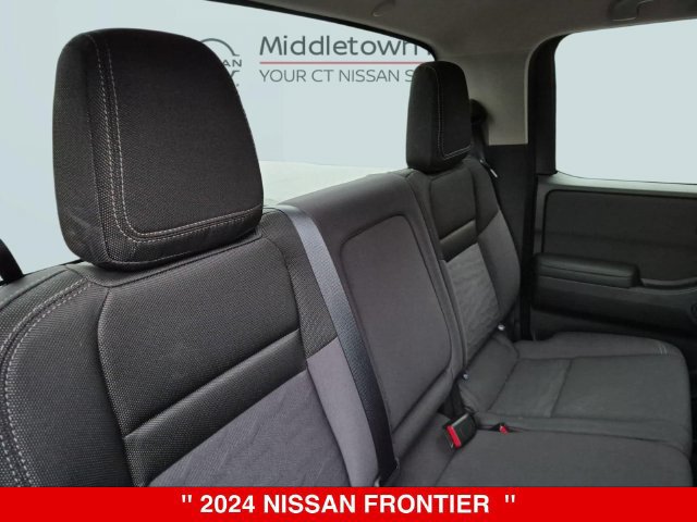 Certified 2024 Nissan Frontier SV AWD/4WD image 32