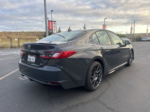 Certified 2025 Toyota Camry SE FWD image 8