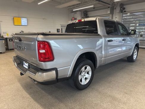 Used 2025 RAM 1500 Big Horn AWD/4WD image 5