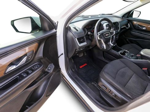 Used 2018 GMC Terrain SLE w/ Driver Convenience Package image 11