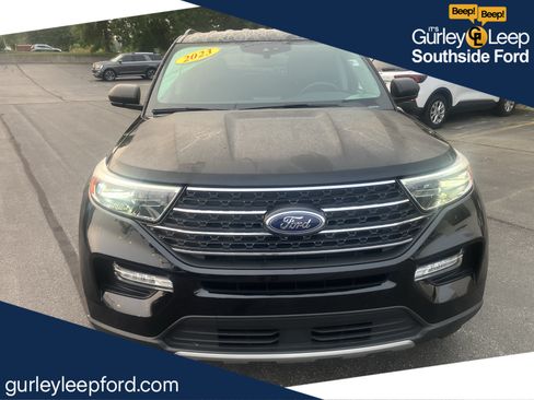 Used 2023 Ford Explorer XLT w/ Equipment Group 202A AWD/4WD image 1