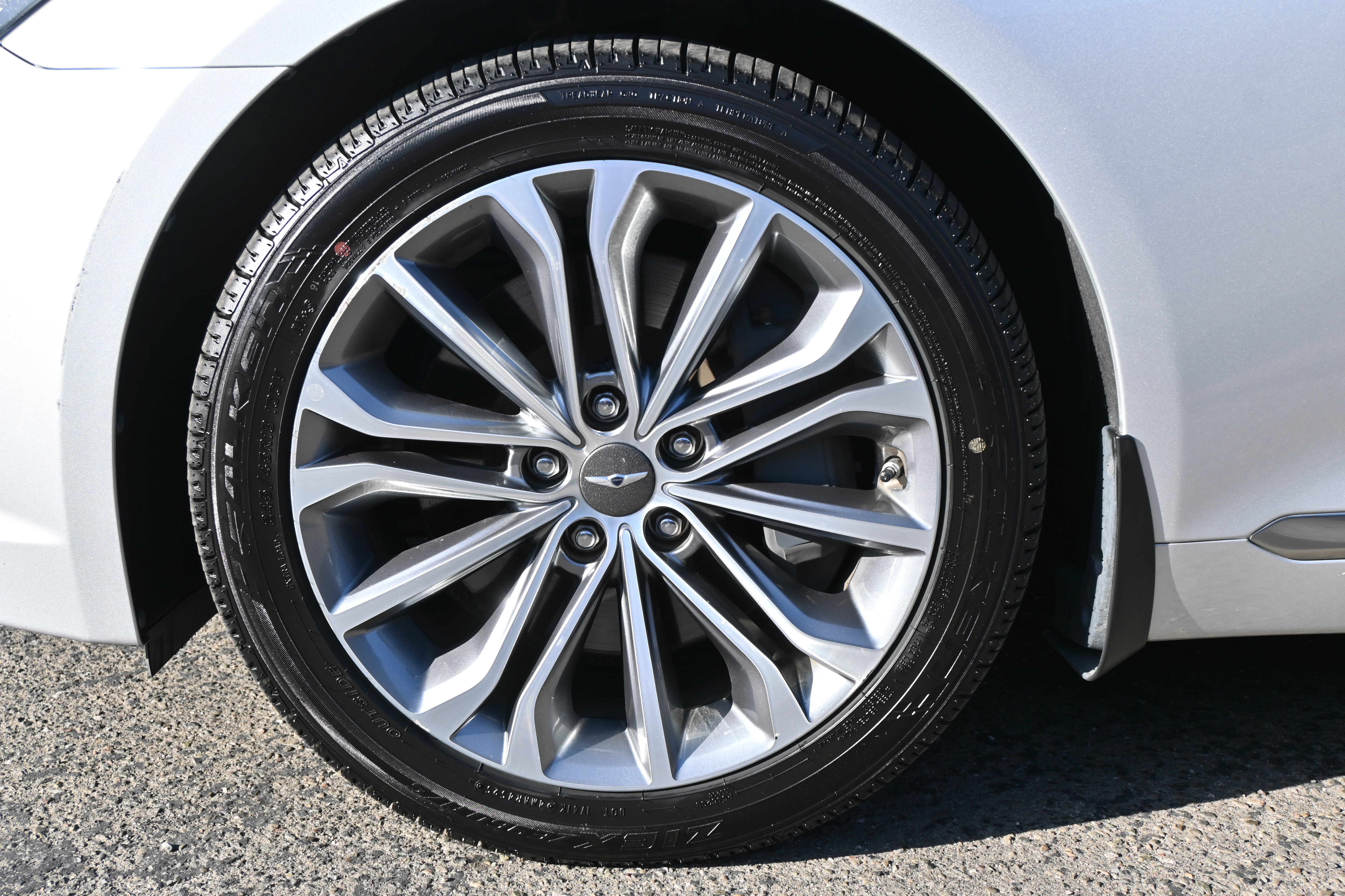 Used 2017 Genesis G80 3.8 RWD image 29