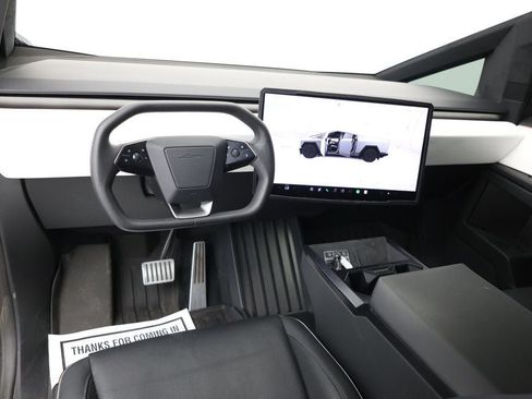 Used 2024 Tesla Cybertruck AWD Crew Cab image 8