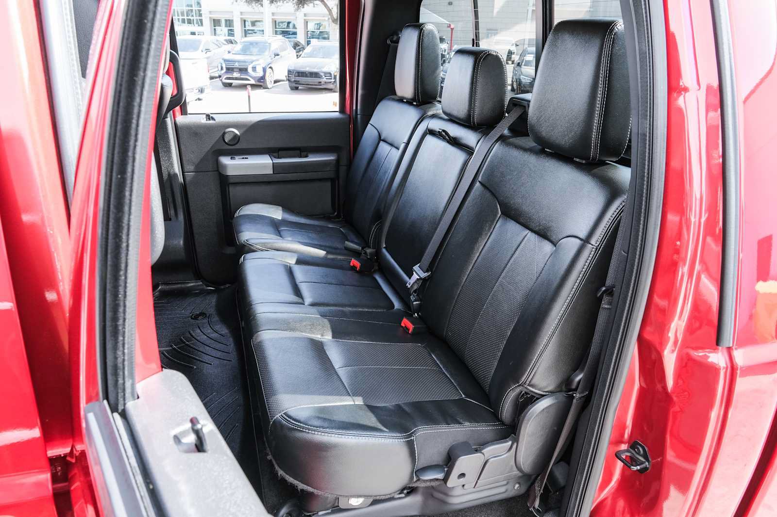 Used 2016 Ford F250 Lariat w/ Lariat Ultimate Package AWD/4WD image 32