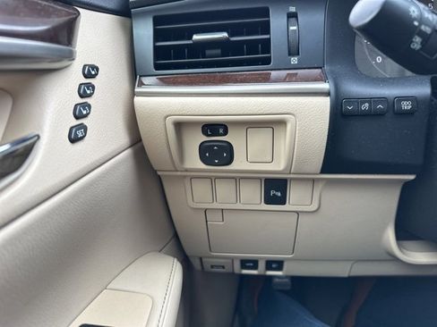 Used 2013 Lexus ES 350 w/ Luxury Pkg image 13