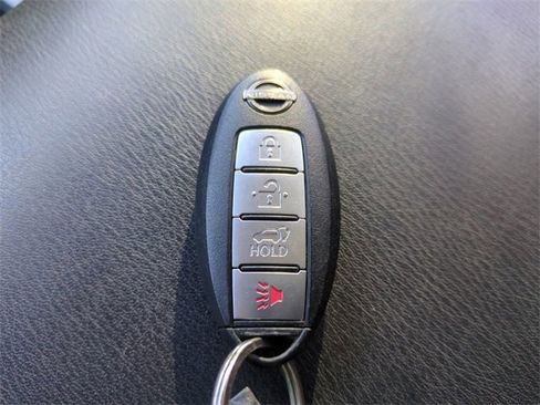 Used 2021 Nissan Armada SV w/ SV Appearance Package image 37