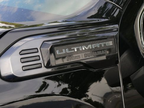 Used 2025 GMC Sierra 3500 Denali Ultimate image 11