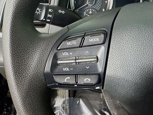 Used 2019 Hyundai Elantra SE w/ Cargo Package image 14