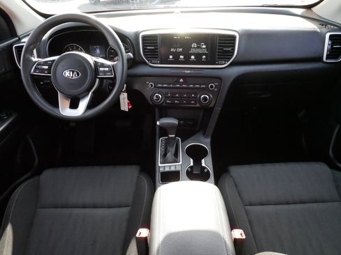Used 2021 Kia Sportage LX image 10