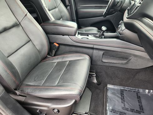 Used 2024 Dodge Durango GT RWD image 15