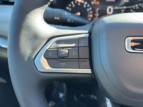 New 2026 Jeep Compass Limited image 32