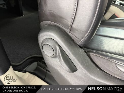 Used 2021 Chrysler Voyager Lxi FWD image 46