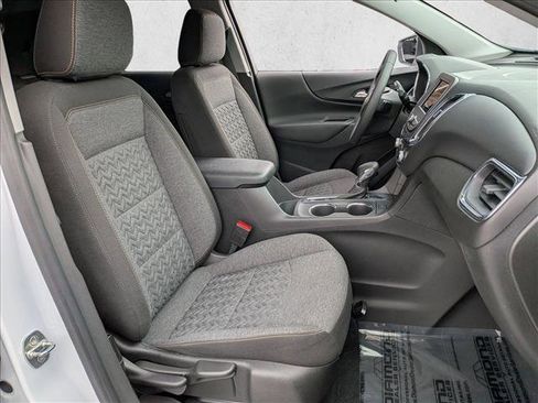 Used 2022 Chevrolet Equinox LT image 23