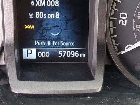 Used 2019 Toyota Tacoma TRD Sport image 20