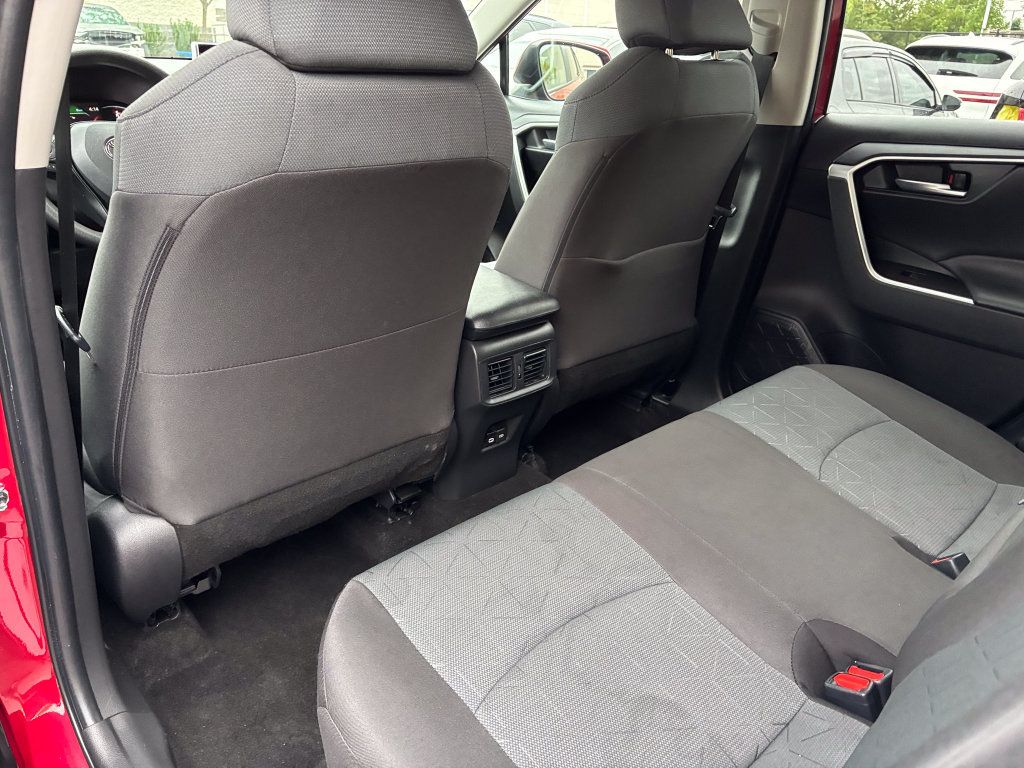 Certified 2025 Toyota RAV4 XLE AWD/4WD image 43