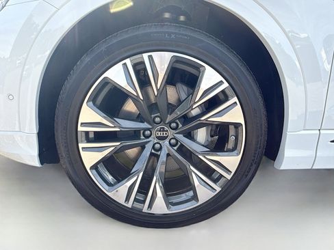 New 2026 Audi Q8 Premium Plus image 40