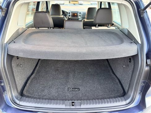 Used 2016 Volkswagen Tiguan S image 14