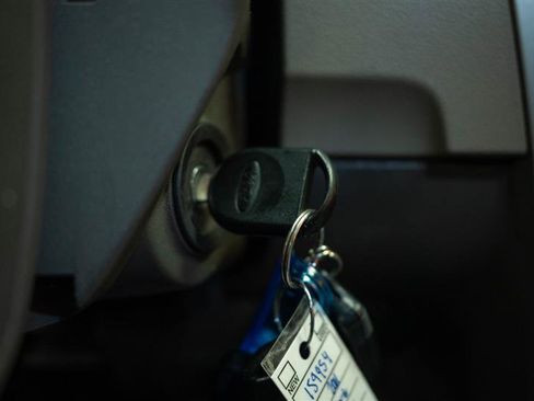 Used 2011 Ford Focus SE image 21