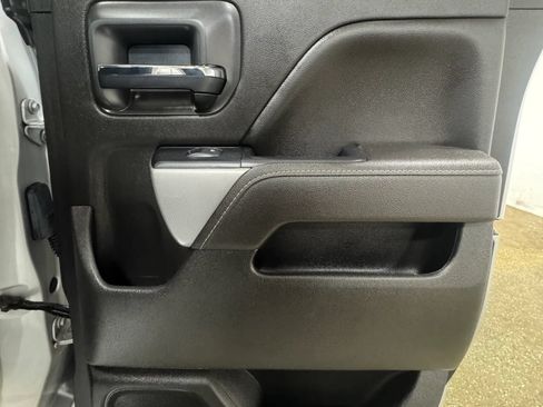 Used 2018 Chevrolet Silverado 1500 LT w/ All Star Edition AWD/4WD image 36