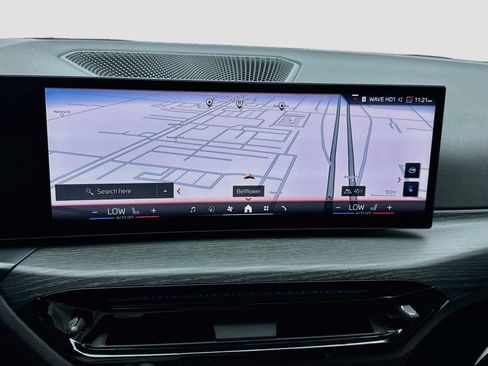 Used 2025 BMW i4 eDrive40 w/ M Sport Package RWD image 9