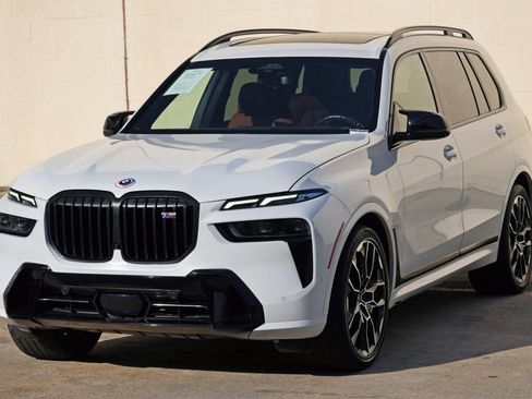 Used 2023 BMW X7 M60i w/ Climate Comfort Package AWD/4WD image 54