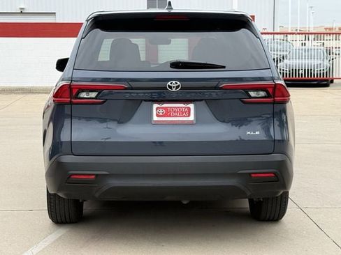 Used 2025 Toyota Grand Highlander FWD image 5