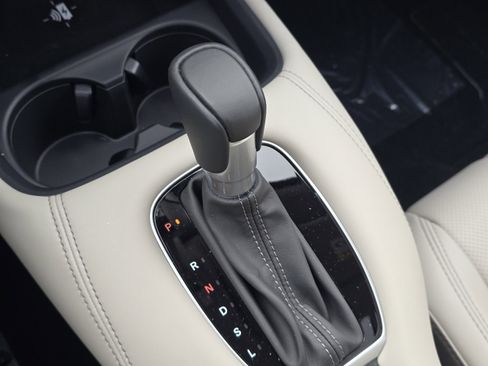 New 2026 Honda HR-V EX-L image 30