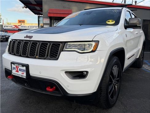 Used 2017 Jeep Grand Cherokee Trailhawk w/ Trailhawk Luxury Group image 61