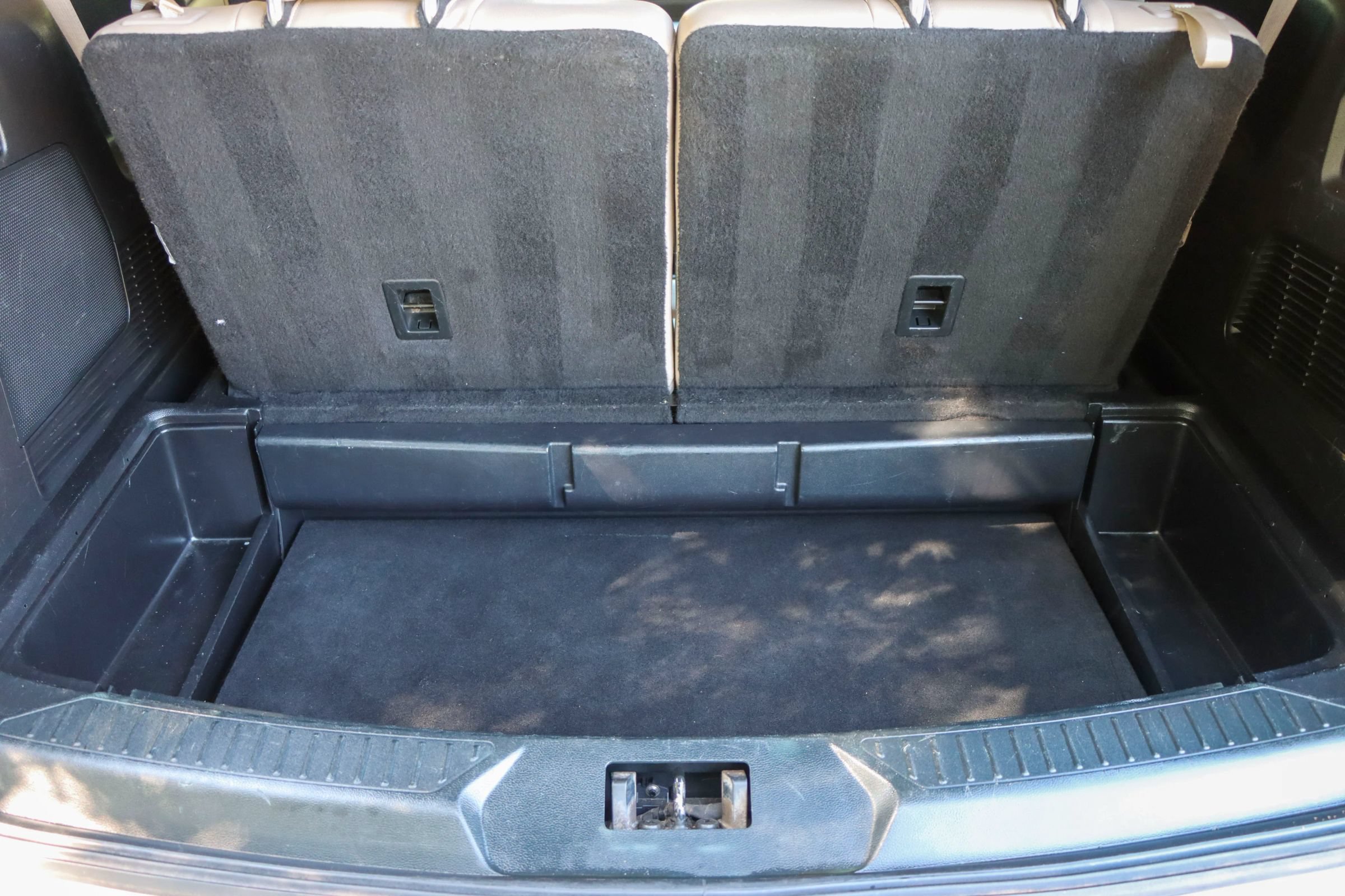 Used 2020 Ford Explorer Limited RWD image 27