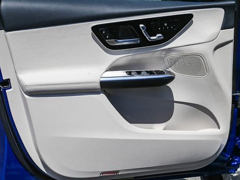 New 2026 Mercedes-Benz GLC 300 image 19