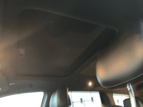 Used 2018 Jeep Grand Cherokee Limited image 26