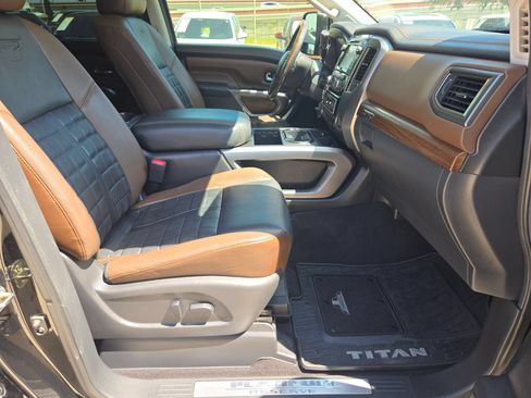 Used 2016 Nissan Titan Platinum Reserve AWD/4WD image 27