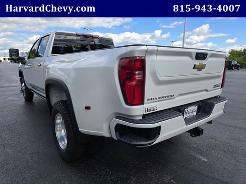 Used 2024 Chevrolet Silverado 3500 High Country w/ High Country Premium Package AWD/4WD image 6