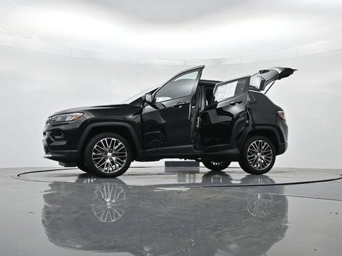 Used 2023 Jeep Compass Limited w/ Elite Group AWD/4WD image 56